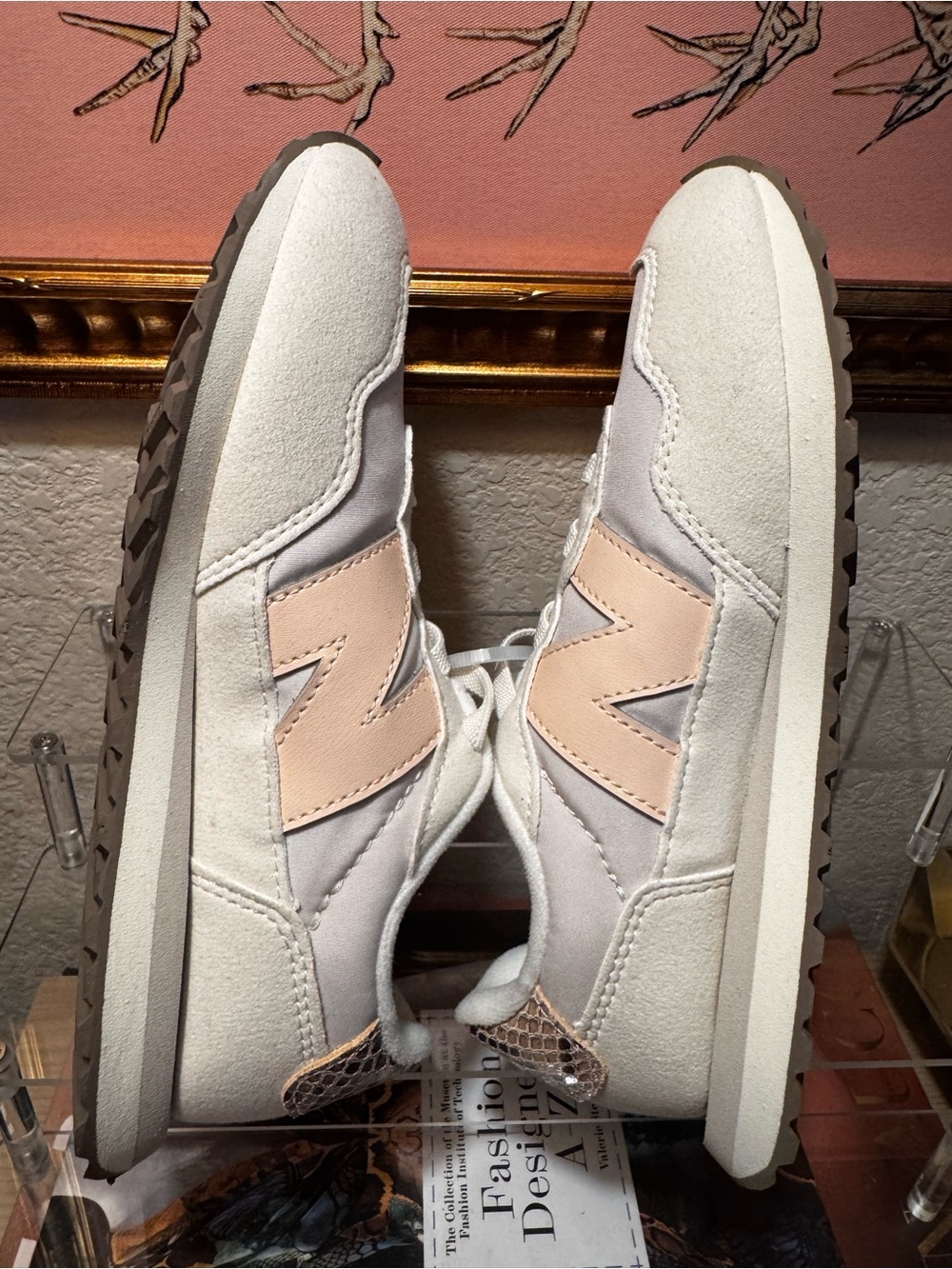 New Balance girls Gray and Blush Retro Runner Sneakers - Picture 3 of 6